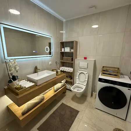 Apartman Centar - *